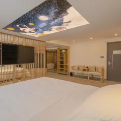 Rivulet Mountain Hotel - Zhangjiajie Forest Park Scenic Area