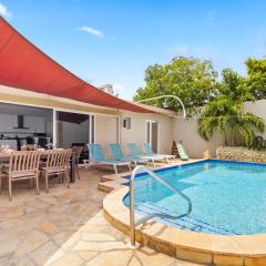 LARGE Villa with VIEW Private Pool FREE Utilities