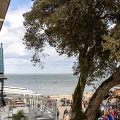 Pieds dans l'eau à Plage des Dames