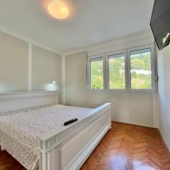 Melanie- City Centre Apartment