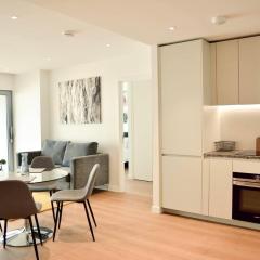 O2 Arena, 2Bedroom Apartment, North Greenwich , London 01