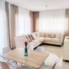 Confortable Apartamento con Piscina en Cabrera