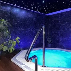 Axel Boutique Jacuzzi & Sauna