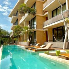 Jungle Apt with Jacuzzi, infinity Pool and Beach Access