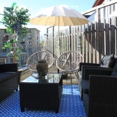 R B Apartment Hamburg Family - 108 qm mit Dachterrasse - Badewanne & Dusche - kostenloses Parken - 2 Schlafzimmer