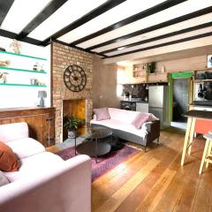 Entire 3 bed cottage in the heart of Margate