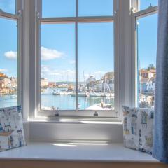 Quay View - Stunning Old Harbour Location