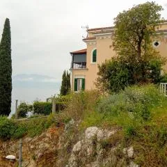 3 Bedroom Nice Apartment In Rijeka