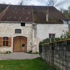 Maison atypique bord de l'Yonne