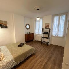 Le Decazes, Séjournez à deux pas de la plage