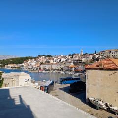 Luxury apartment Povlja