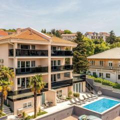 Schönes Appartement in Crikvenica mit Schöner Terrasse