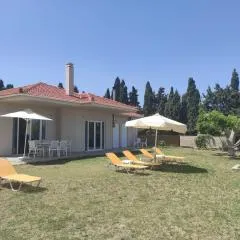 Ferienvilla Sea Breeze mit Kamin und Meerblick