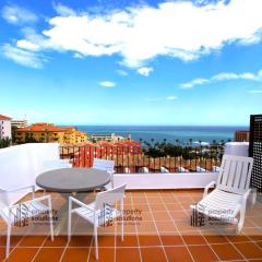 Lomas de Mena 20 - Ático con vistas al mar - Barbacoa y Piscina- PARKING GRATIS -EXCELENTE CONEXIÓN WIFI