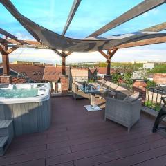 Glamorous Jacuzzi Loft Apartment with Roof Terrace