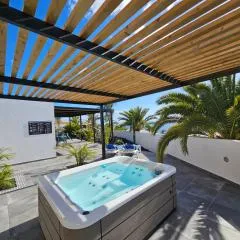 Monina Bungalow