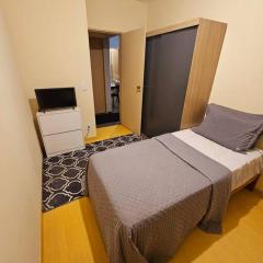 Quarto Cambuí l Apto compartilhado