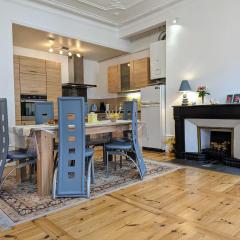 Appartement XIXe siècle - Centre-ville du Puy-en-Velay, 2 chambres, tout confort, proche monuments - FR-1-582-6