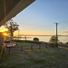 Te Moe - Lake Taupo Holiday Home