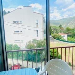 Studio cosy avec balcon, parking privé, proche thermes et centre ville, à Amélie-les-Bains - FR-1-703-177