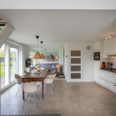 Holiday Home in Nieuwvliet near the Beach
