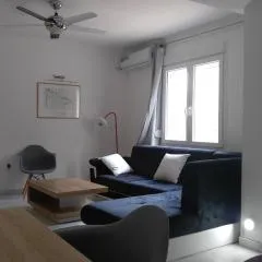 100sqm2bedrooms free parking Airport 10min