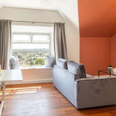 Stylish Loft Apartment with View