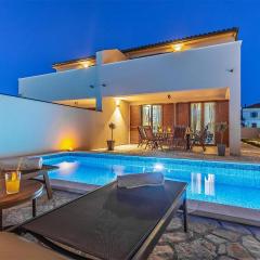 3 Bedroom Awesome Home In Vodnjan