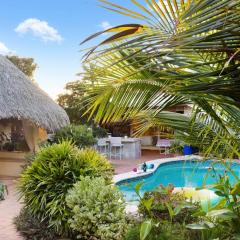 Villa Laurence - Steps to Ocean Bliss by Lucha