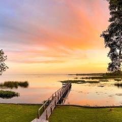 WATERFRONTWinterGdnHSE VIEWS Dock Wildlife Firepit