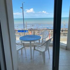 Departamento frente al mar 1 B