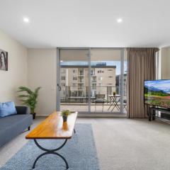 High-Rise CBD 1-Bed with Pool & Other Amenities