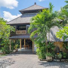 The Retreat Private Villa Bingin Beach