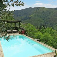 Piscina esclusiva, giardino, vista straordinaria