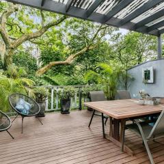 Beautiful Unit in Neutral Bay - Holdsworth St - HOLDS