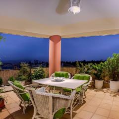 CELESTIAL GARDEN-Thessaloniki's modern, eclectic penthouse with an amazing view and veranda