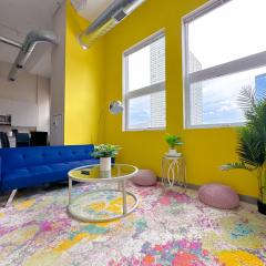 Modern 2BR South Loop Gem Near McCormick Place, Navy Pier, Adler Planetarium & Columbia College