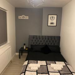 Cosy Home In Nottingham Near QMC and University!