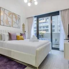 Cozy Studio in Azizi Rivera, MBR - Host & Stay