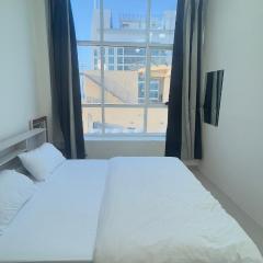 P3) Fantastic Seaview Room with shared bath inside 3bedroom apartment
