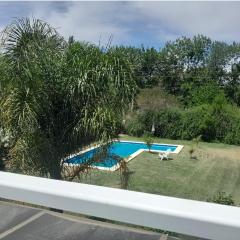 Canning House 3 bed 2 bath with park and grill