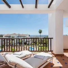 Incredible apartment with sea views and balcony