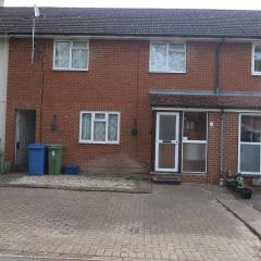 Spacious 4 bed Farnborough AirShow