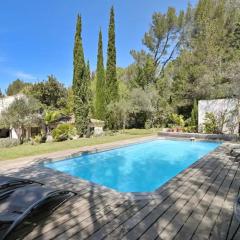 Family cottage with private pool