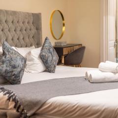 Stunning London Flat with Lush Garden - Steps to Park by The River Thames