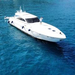 Yacht Rizzardi 23 metri 4 cabine