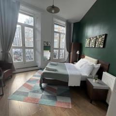Charming large studio Apartment with balcony