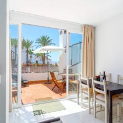 Hibiscos Seaview Terrace by Casasol