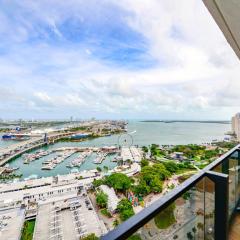 Apartment Offering Direct Bay Views