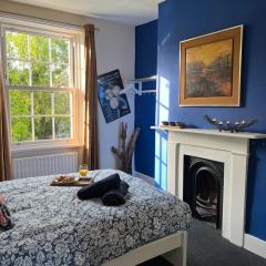Camden Town Quirky Cosy Flat